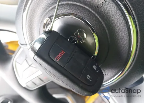 2018 Jeep Renegade Latitude Fwd z USA, uszkodzony, nr VIN ZACCJABB0JPJ30917